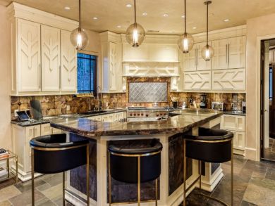 A Luxury Ski Ranch On thirty Seven  Acres Close to Aspen Ski